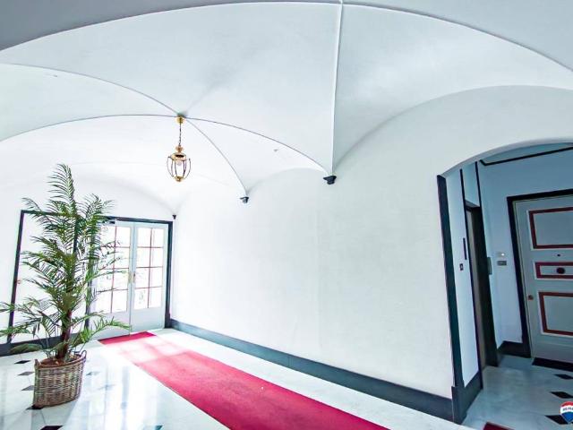 Appartamento in vendita a Albaro, Genova