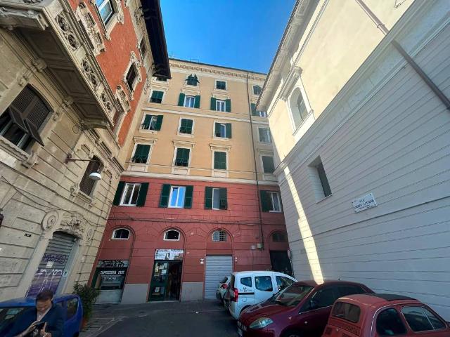 Appartamento in vendita a Centro Ovest, Serra Riccò