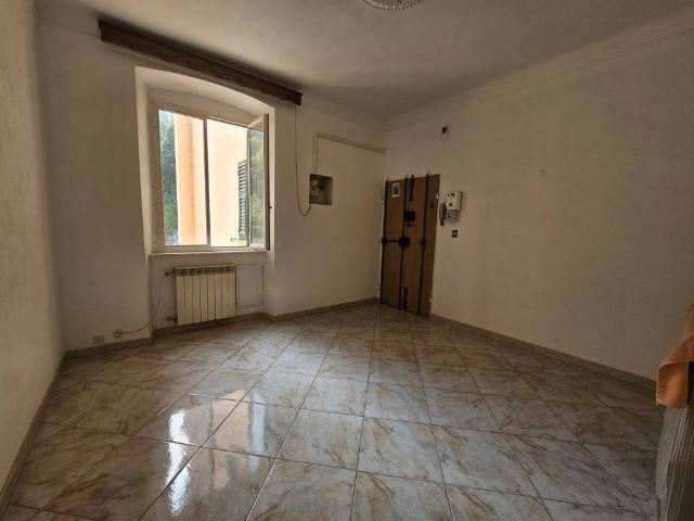 Appartamento in vendita a Sampierdarena, Genova