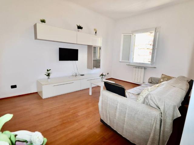 Appartamento in vendita a Centro Ovest, Serra Riccò
