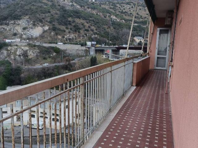 Appartamento in vendita a Centro Est, Serra Riccò