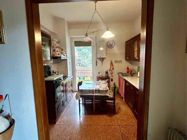 Appartamento in vendita a Val Polcevera, Serra Riccò