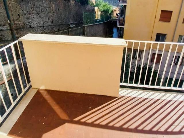Appartamento in vendita a Ponente, Serra Riccò