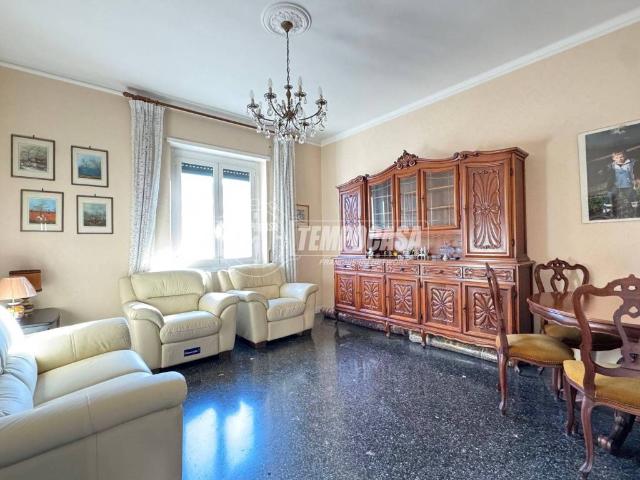 Appartamento in vendita a Centro Ovest, Serra Riccò