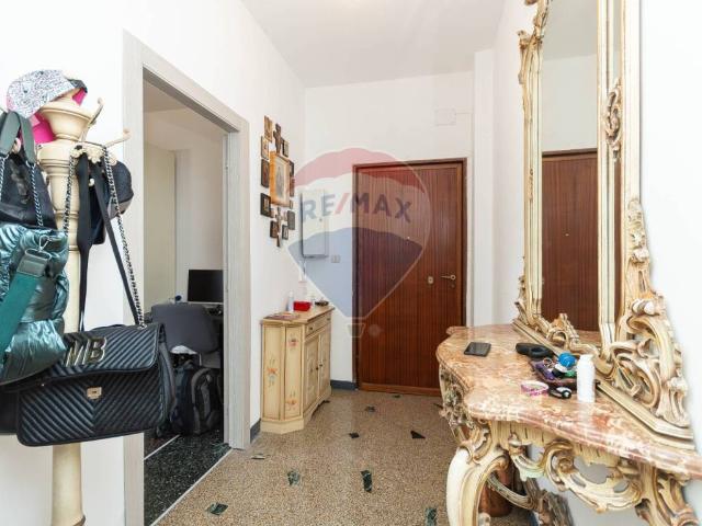 Appartamento in vendita a Centro Ovest, Serra Riccò
