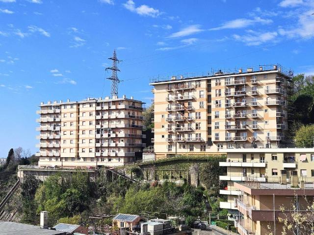 Appartamento in vendita a Centro Ovest, Serra Riccò