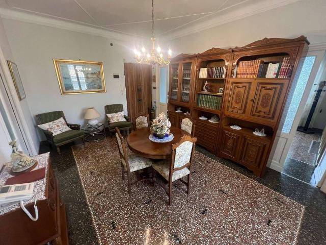 Appartamento in vendita a Multedo, Genova