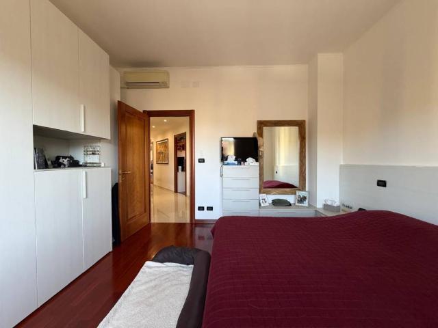 Appartamento in vendita a Medio Levante, Serra Riccò