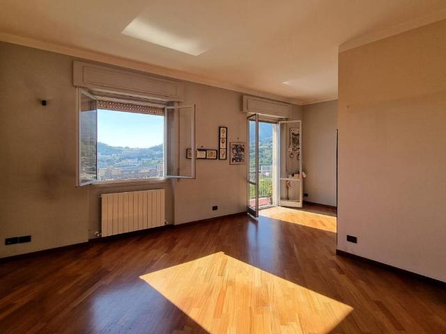 Appartamento in vendita a Val Polcevera, Serra Riccò
