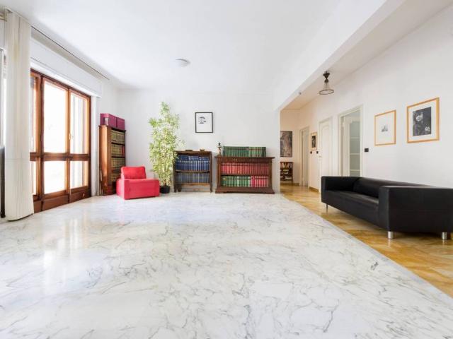 Appartamento in vendita a Centro Est, Serra Riccò