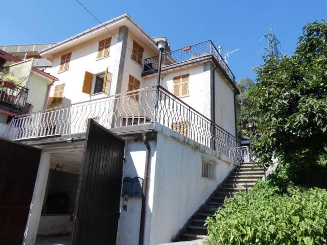 Appartamento in vendita a Val Polcevera, Serra Riccò
