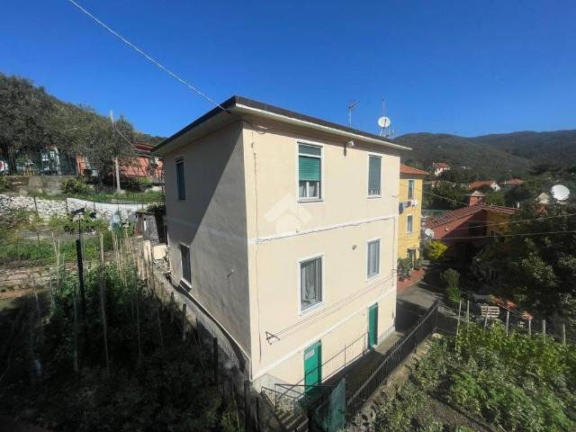 Appartamento in vendita a Media Val Bisagno, Serra Riccò