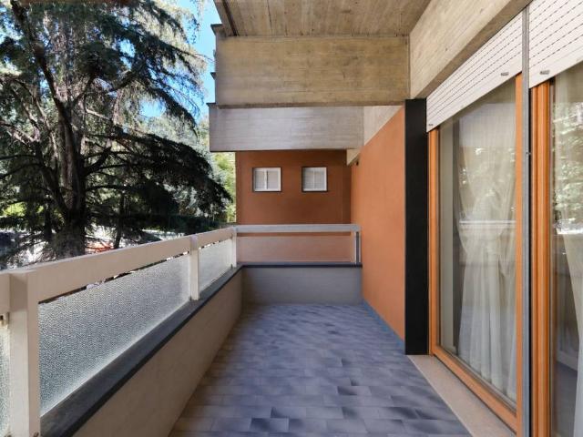 Appartamento in vendita a Medio Ponente, Serra Riccò