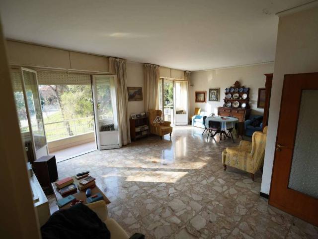 Appartamento in vendita a Pegli, Serra Riccò