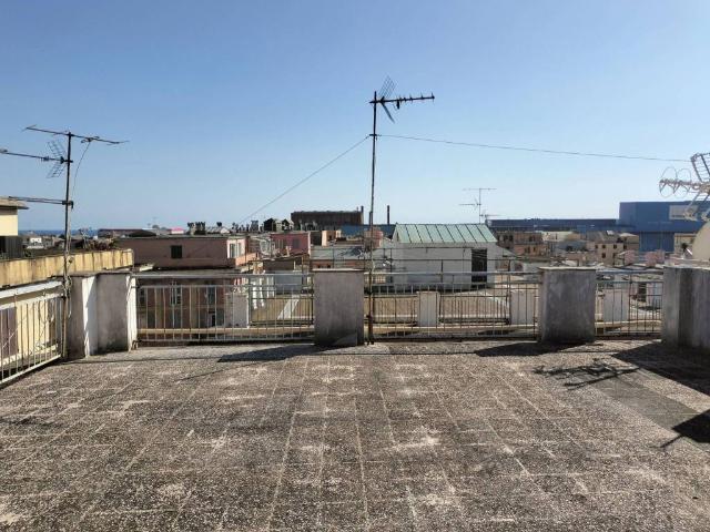 Appartamento in vendita a Medio Ponente, Serra Riccò