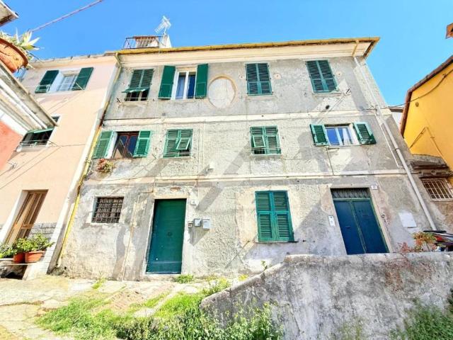 Appartamento in vendita a Medio Ponente, Serra Riccò