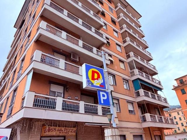 Appartamento in vendita a San Sebastiano, Genova