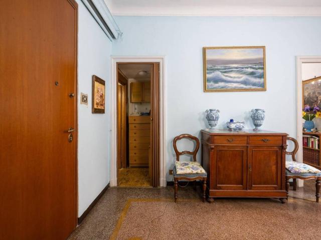 Appartamento in vendita a Foce, Genova