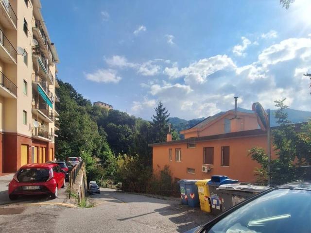 Appartamento in vendita a Val Polcevera, Serra Riccò