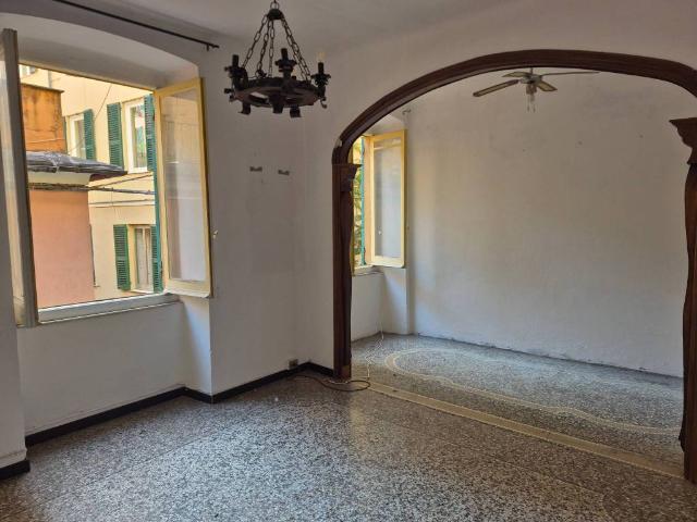 Appartamento in vendita a Portoria, Genova