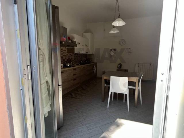 Appartamento in vendita a Centro Est, Serra Riccò