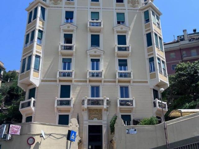 Appartamento in vendita a Centro Est, Serra Riccò