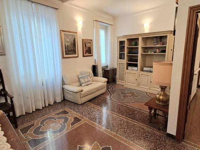 Appartamento in vendita a Medio Levante, Serra Riccò
