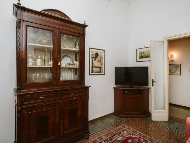 Appartamento in vendita a Centro Est, Serra Riccò