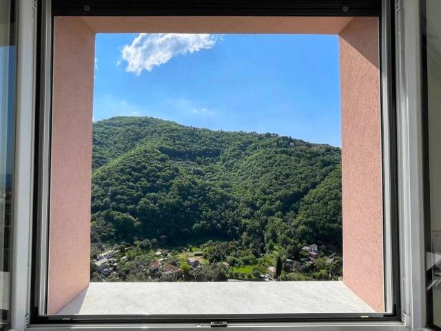 Appartamento in vendita a Levante, Serra Riccò