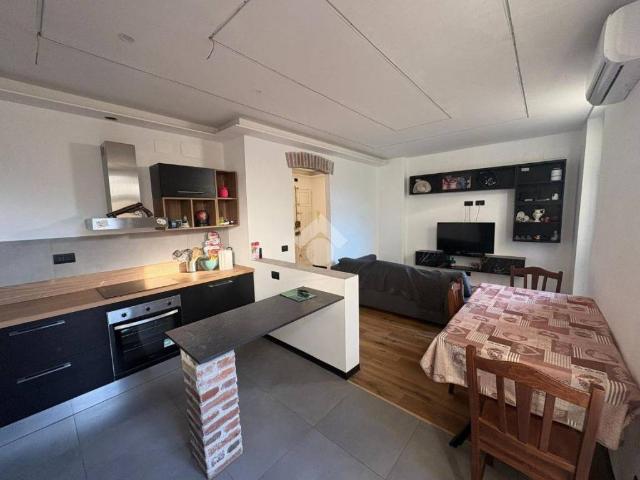 Appartamento in vendita a Medio Ponente, Serra Riccò