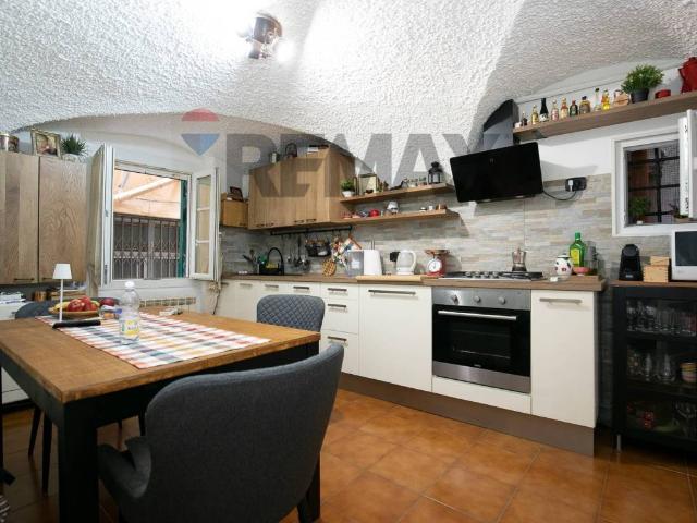 Appartamento in vendita a Centro Est, Serra Riccò