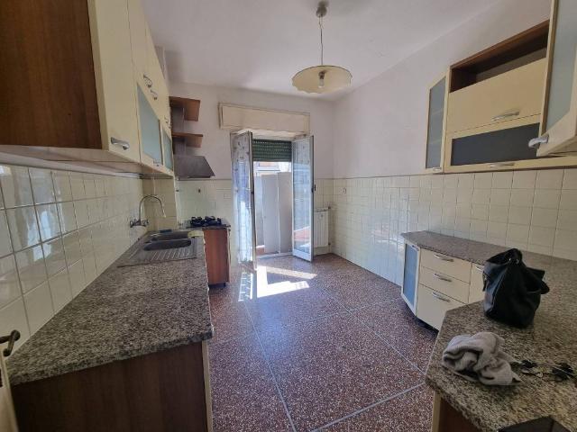 Appartamento in vendita a Medio Ponente, Serra Riccò