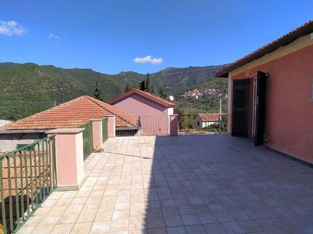 Appartamento in vendita a Media Val Bisagno, Serra Riccò