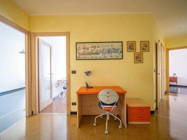 Appartamento in vendita a Medio Levante, Serra Riccò