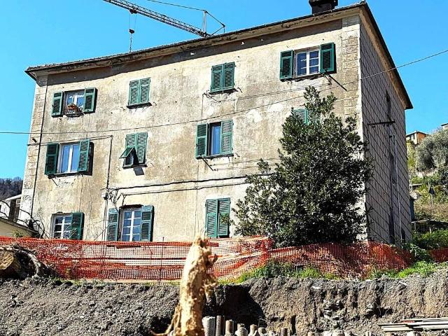 Rustico in vendita a Val Polcevera, Serra Riccò