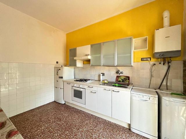 Appartamento in vendita a Val Polcevera, Serra Riccò