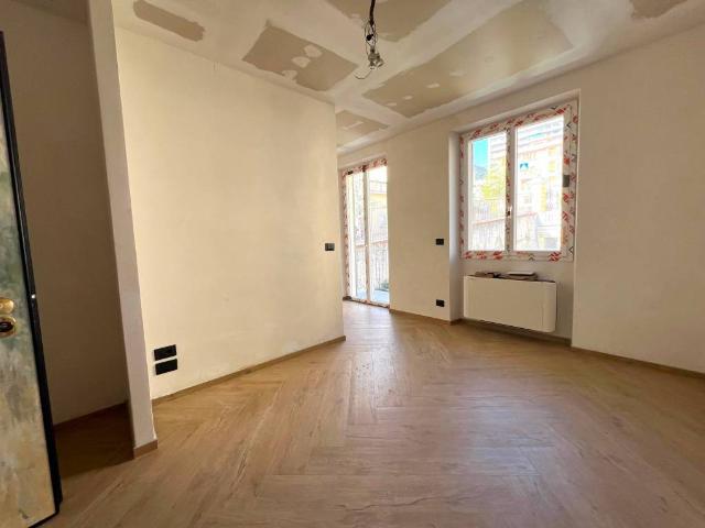 Appartamento in vendita a Sestri Ponente, Genova