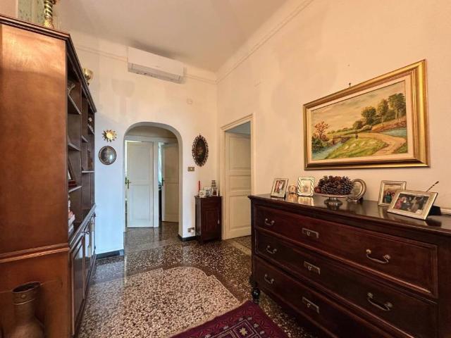 Appartamento in vendita a Centro Ovest, Serra Riccò