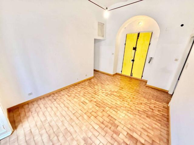 Appartamento in vendita a Marassi, Genova