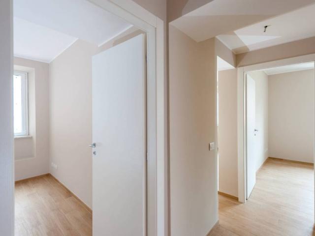 Appartamento in vendita a Centro Est, Serra Riccò