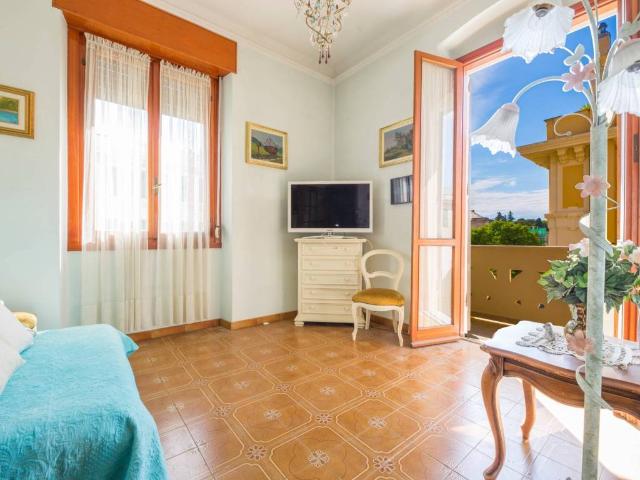 Appartamento in vendita a Medio Levante, Serra Riccò