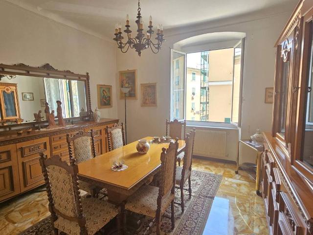 Appartamento in vendita a Centro Ovest, Serra Riccò