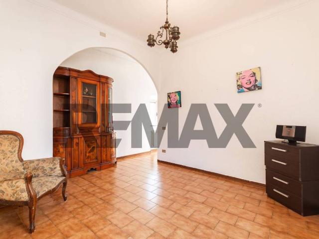 Appartamento in vendita a Centro Ovest, Serra Riccò