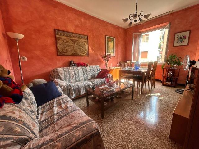 Appartamento in vendita a Pianderlino, Genova
