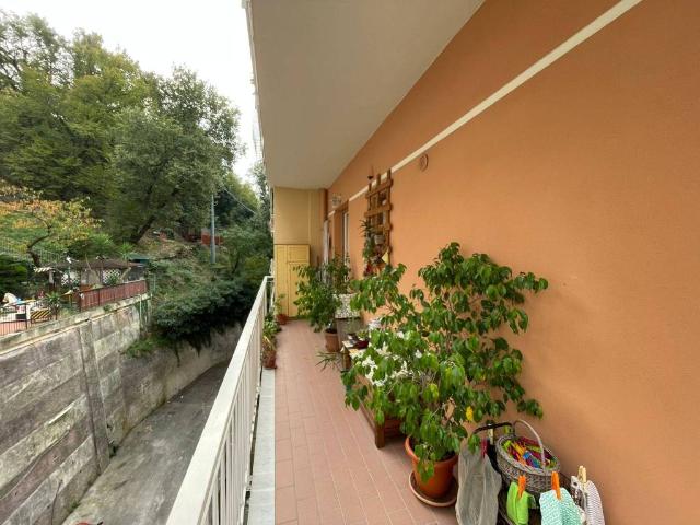 Appartamento in vendita a Bassa Val Bisagno, Serra Riccò