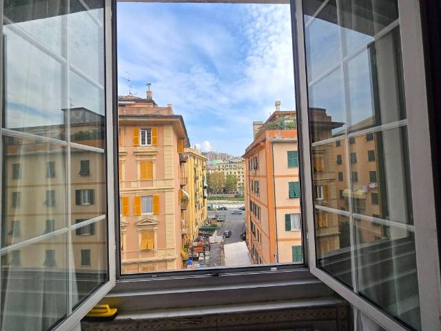 Appartamento in vendita a Marassi, Genova