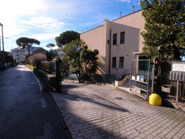 Appartamento in vendita a Medio Levante, Serra Riccò