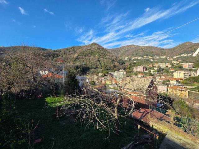 Appartamento in vendita a Levante, Serra Riccò