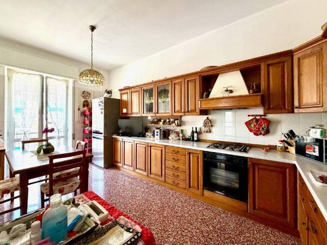Appartamento in vendita a Ponente, Serra Riccò