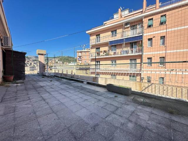 Appartamento in vendita a Marassi, Serra Riccò